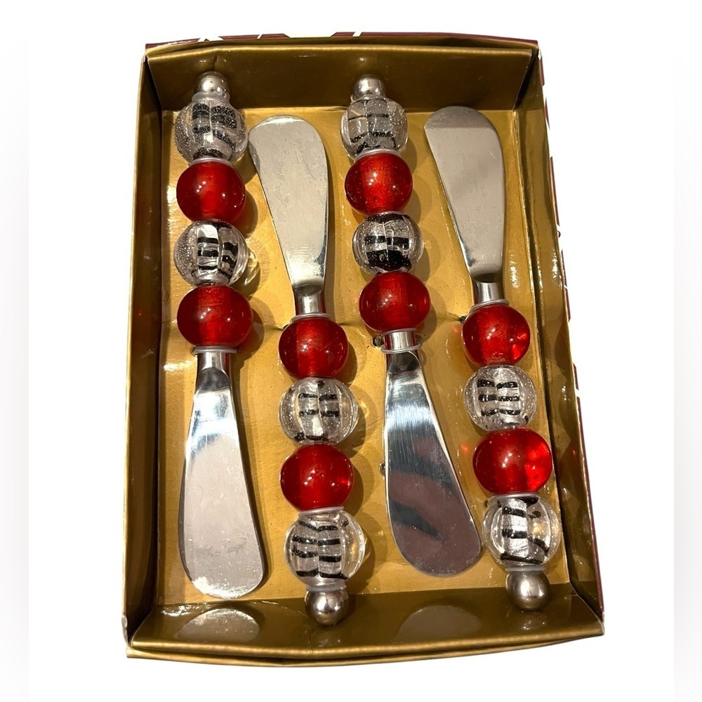 NIB Biltmore Spreader Set Silver and Red Beaded Spreaders